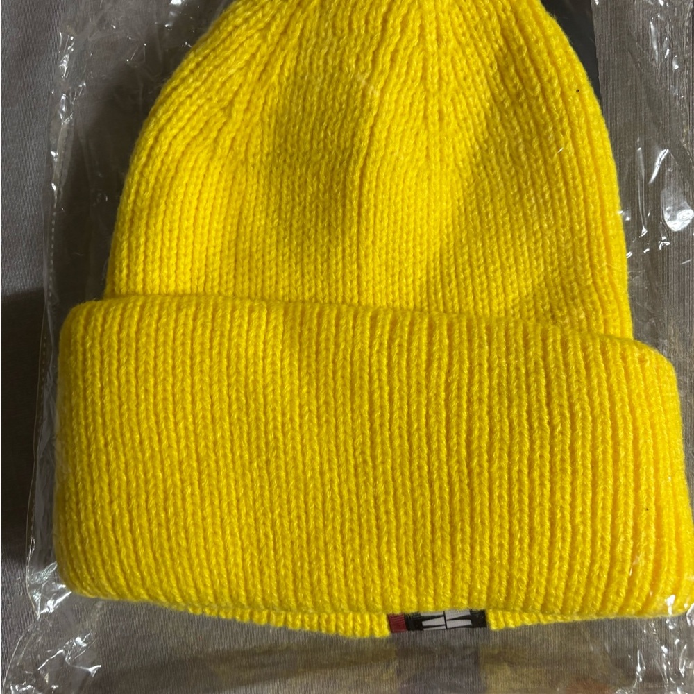 BSBW yellow adult Beanie